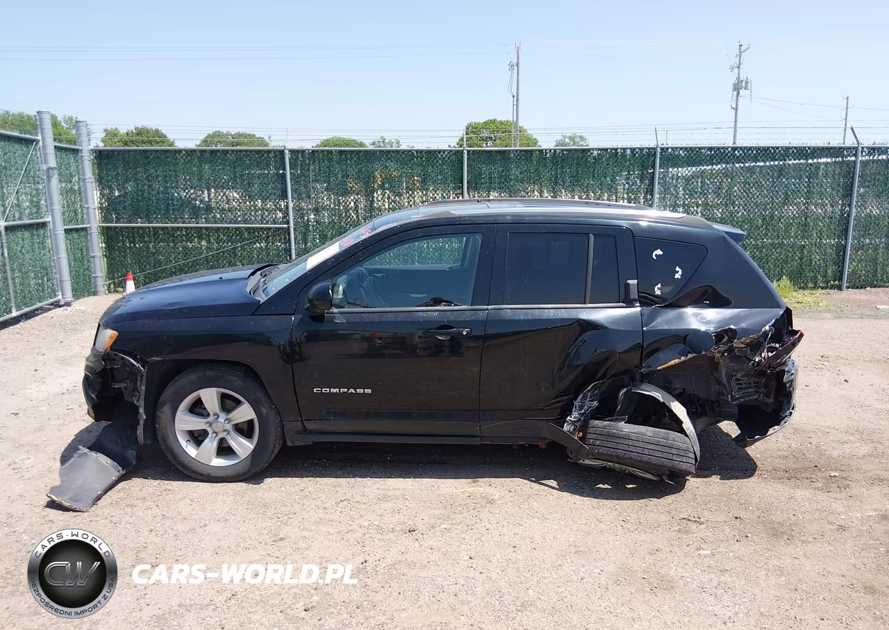 2014 Jeep Compass Latitude VIN:1C4NJDEB0ED551694 - 14