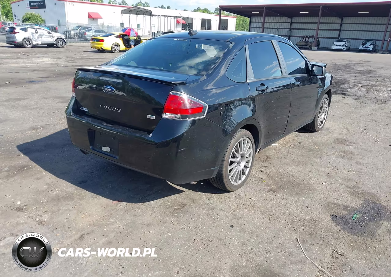 2010 Ford Focus Ses VIN:1FAHP3GNXAW252585 - 4