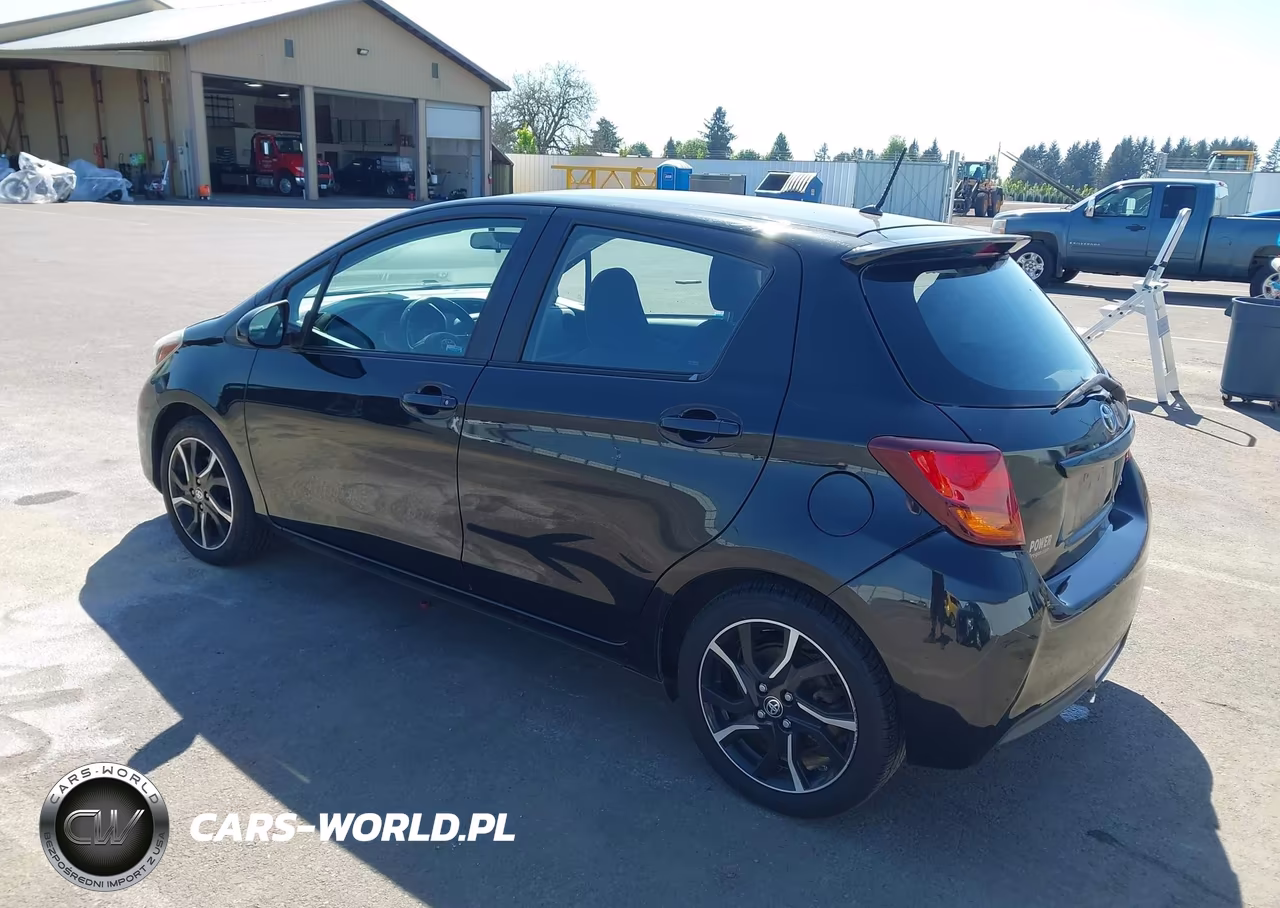 2015 Toyota Yaris Se VIN:VNKKTUD32FA027271 - 3