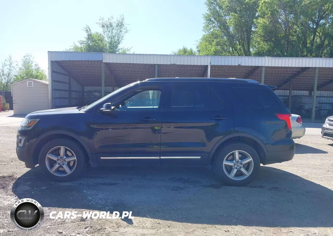 2017 Ford Explorer Xlt VIN:1FM5K8D83HGE17335 - 14