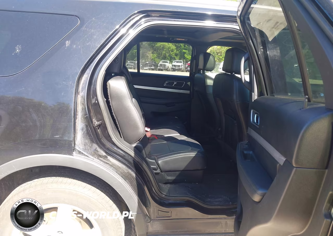 2017 Ford Explorer Xlt VIN:1FM5K8D83HGE17335 - 8