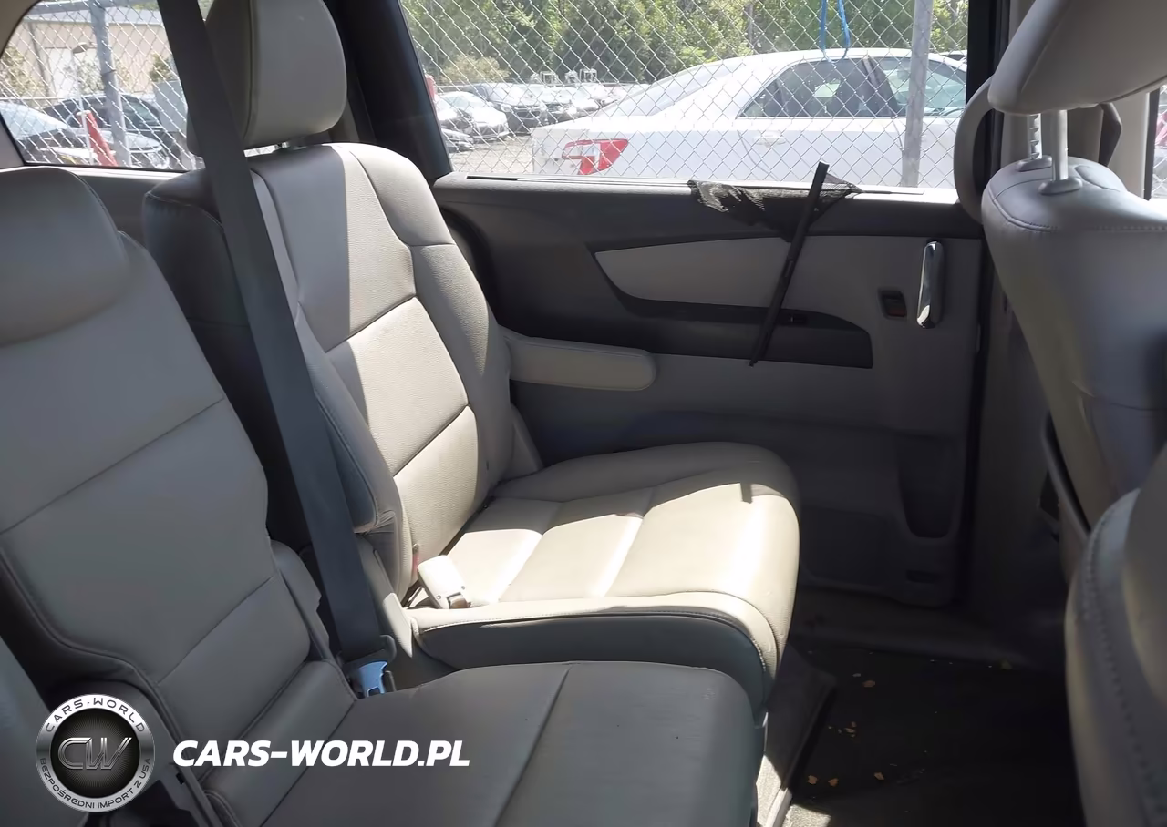2015 Honda Odyssey Ex-L VIN:5FNRL5H6XFB115252 - 8