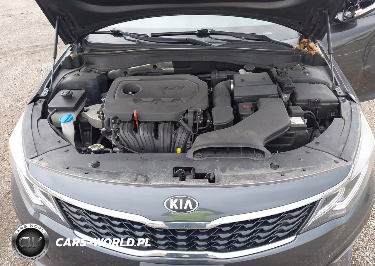 2019 Kia Optima S VIN:5XXGT4L33KG290755 - 10