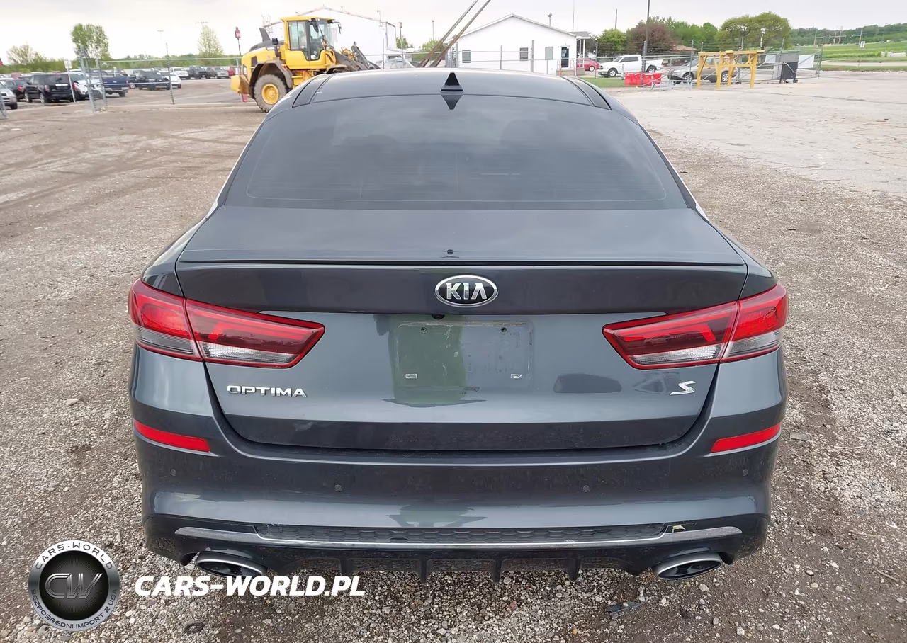 2019 Kia Optima S VIN:5XXGT4L33KG290755 - 16