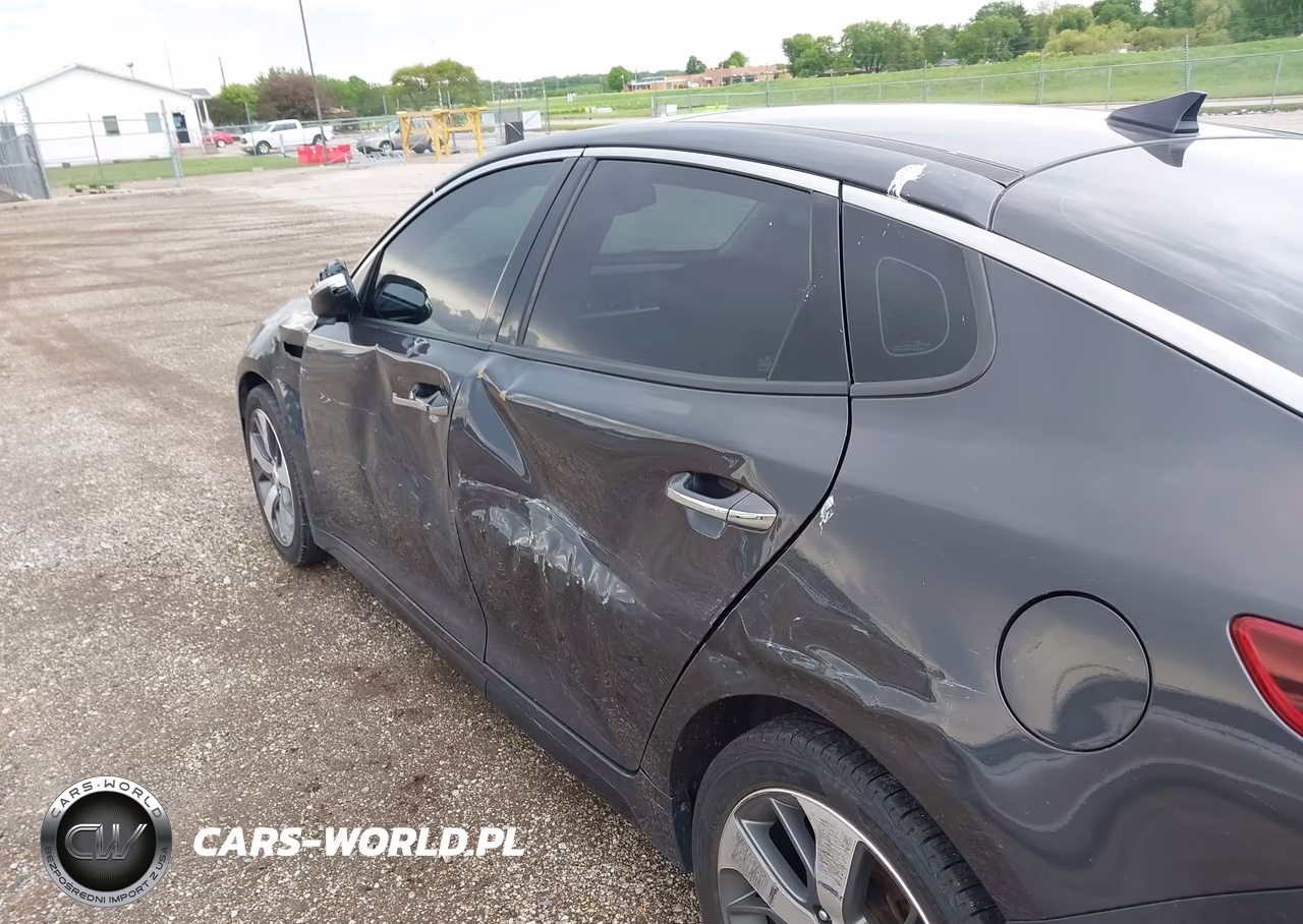 2019 Kia Optima S VIN:5XXGT4L33KG290755 - 6