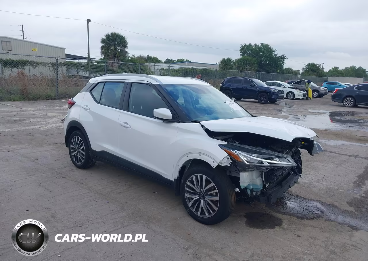 2021 Nissan Kicks Sv Xtronic Cvt
