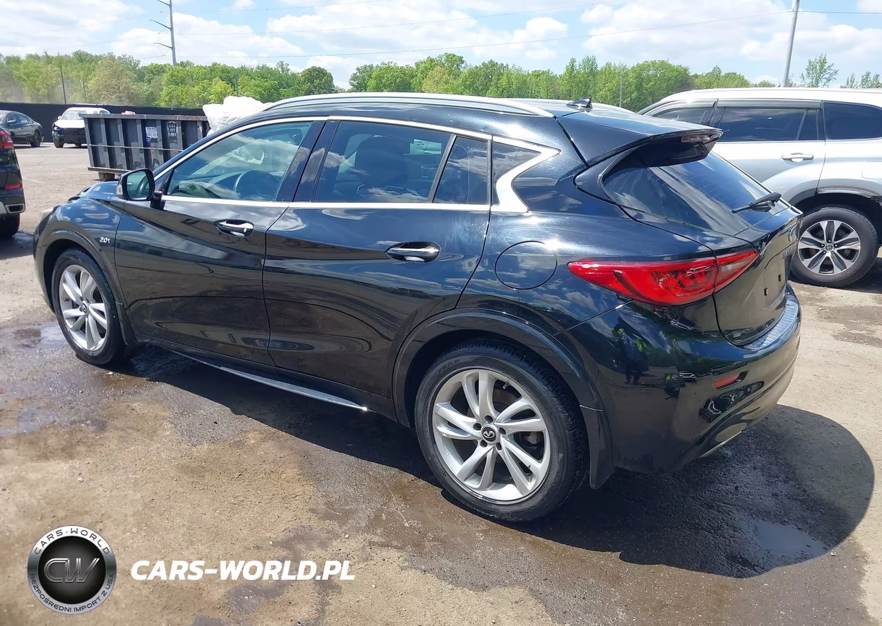 2018 Infiniti Qx30 Luxe VIN:SJKCH5CP4JA004976 - 3