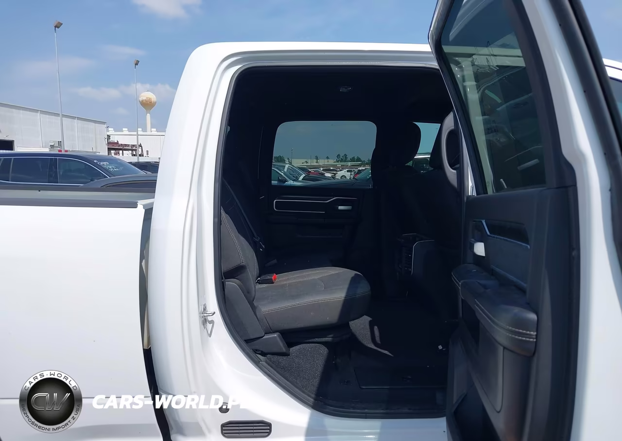 2019 Ram 2500 Lone Star 4X4 6'4 Box VIN:3C6UR5DJ9KG586503 - 8