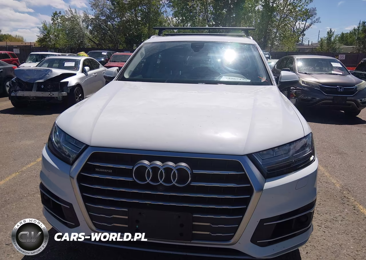 2018 Audi Q7 3.0T Premium VIN:WA1LAAF76JD038308 - 12