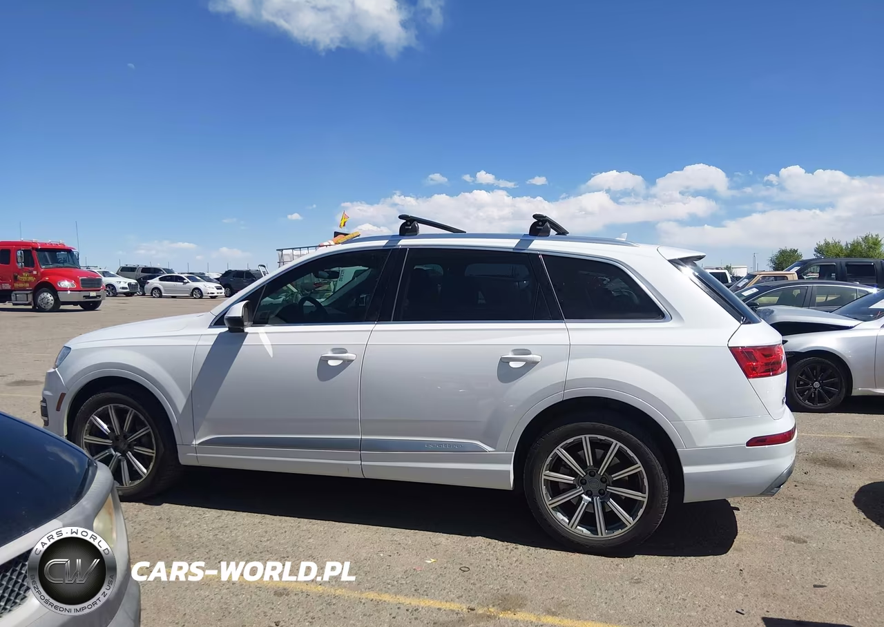 2018 Audi Q7 3.0T Premium VIN:WA1LAAF76JD038308 - 14