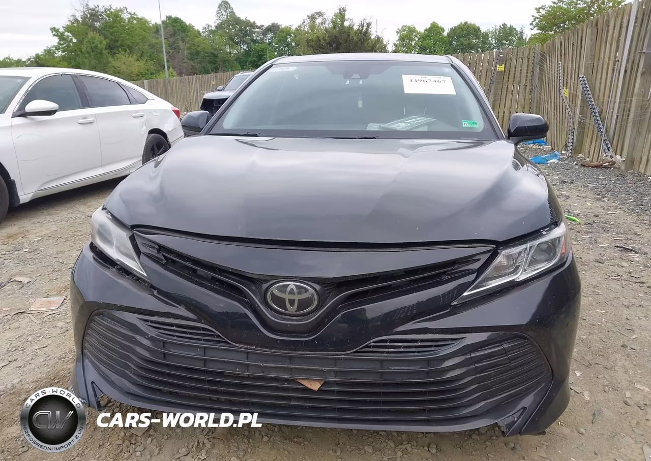 2019 Toyota Camry Le VIN:4T1B11HK5KU185865 - 13