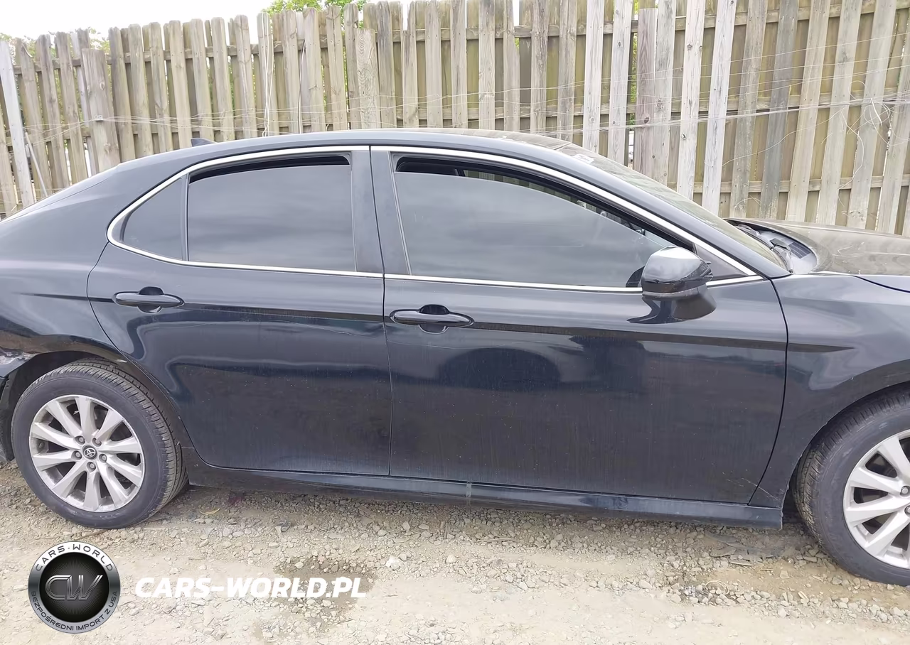 2019 Toyota Camry Le VIN:4T1B11HK5KU185865 - 14