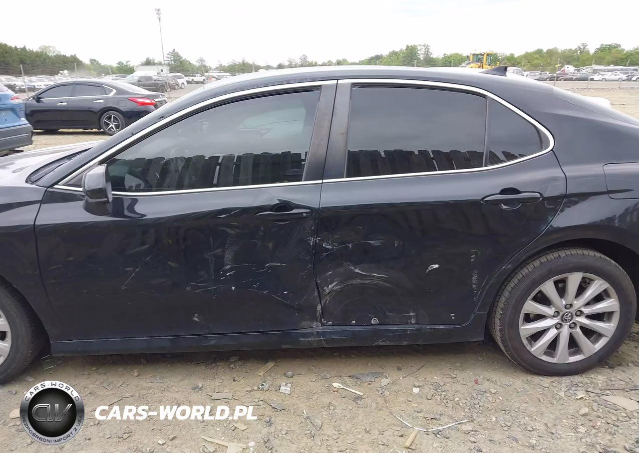 2019 Toyota Camry Le VIN:4T1B11HK5KU185865 - 15