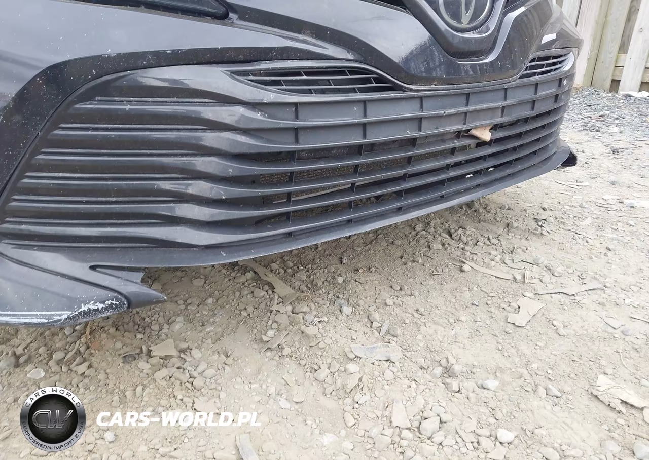 2019 Toyota Camry Le VIN:4T1B11HK5KU185865 - 18