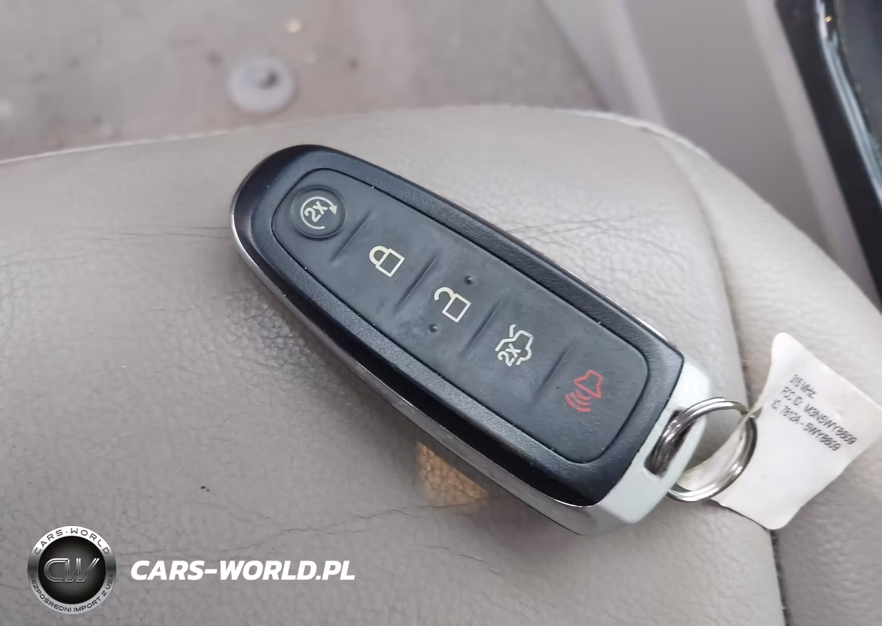 2015 Ford Escape Titanium VIN:1FMCU9J93FUB16972 - 11