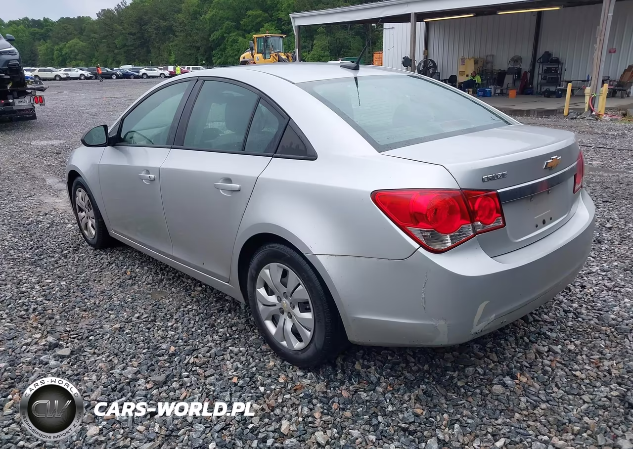 2014 Chevrolet Cruze Ls Manual VIN:1G1PB5SH7E7422833 - 3