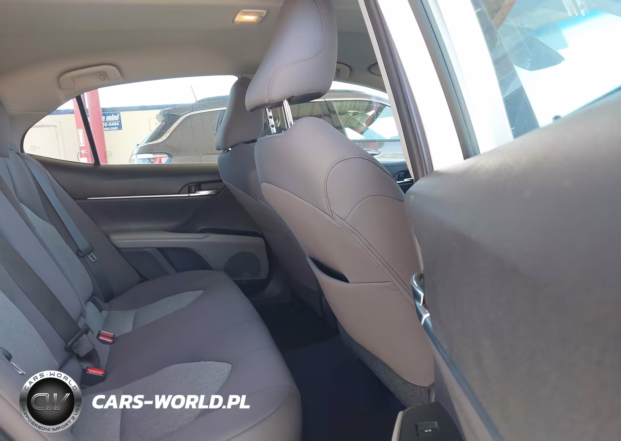 2020 Toyota Camry Le VIN:4T1C11AK6LU892912 - 8