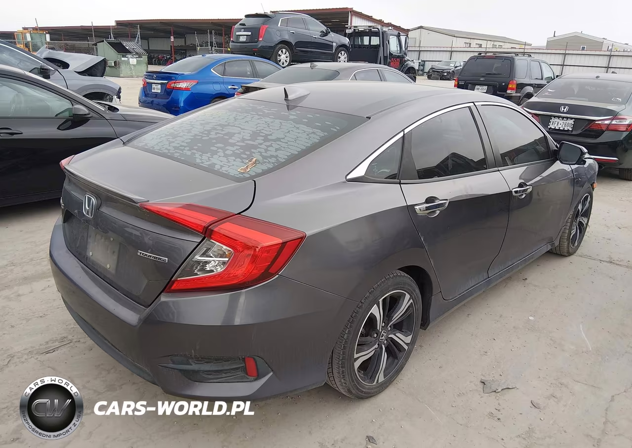 2016 Honda Civic Touring VIN:19XFC1F96GE031073 - 4
