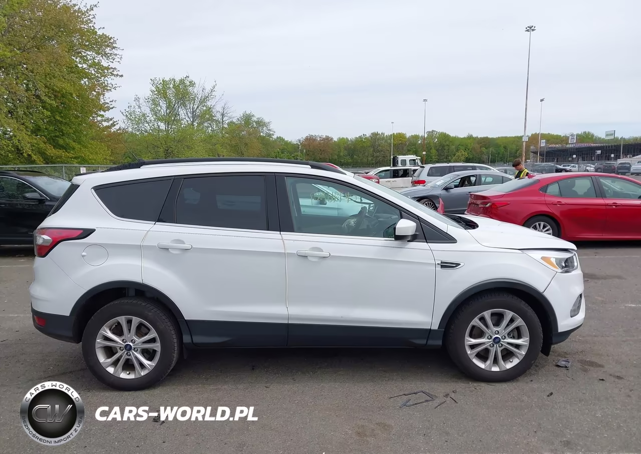 2018 Ford Escape Se VIN:1FMCU9GD9JUD12760 - 13