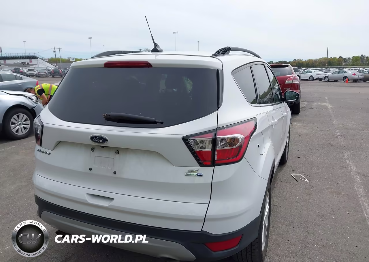 2018 Ford Escape Se VIN:1FMCU9GD9JUD12760 - 4