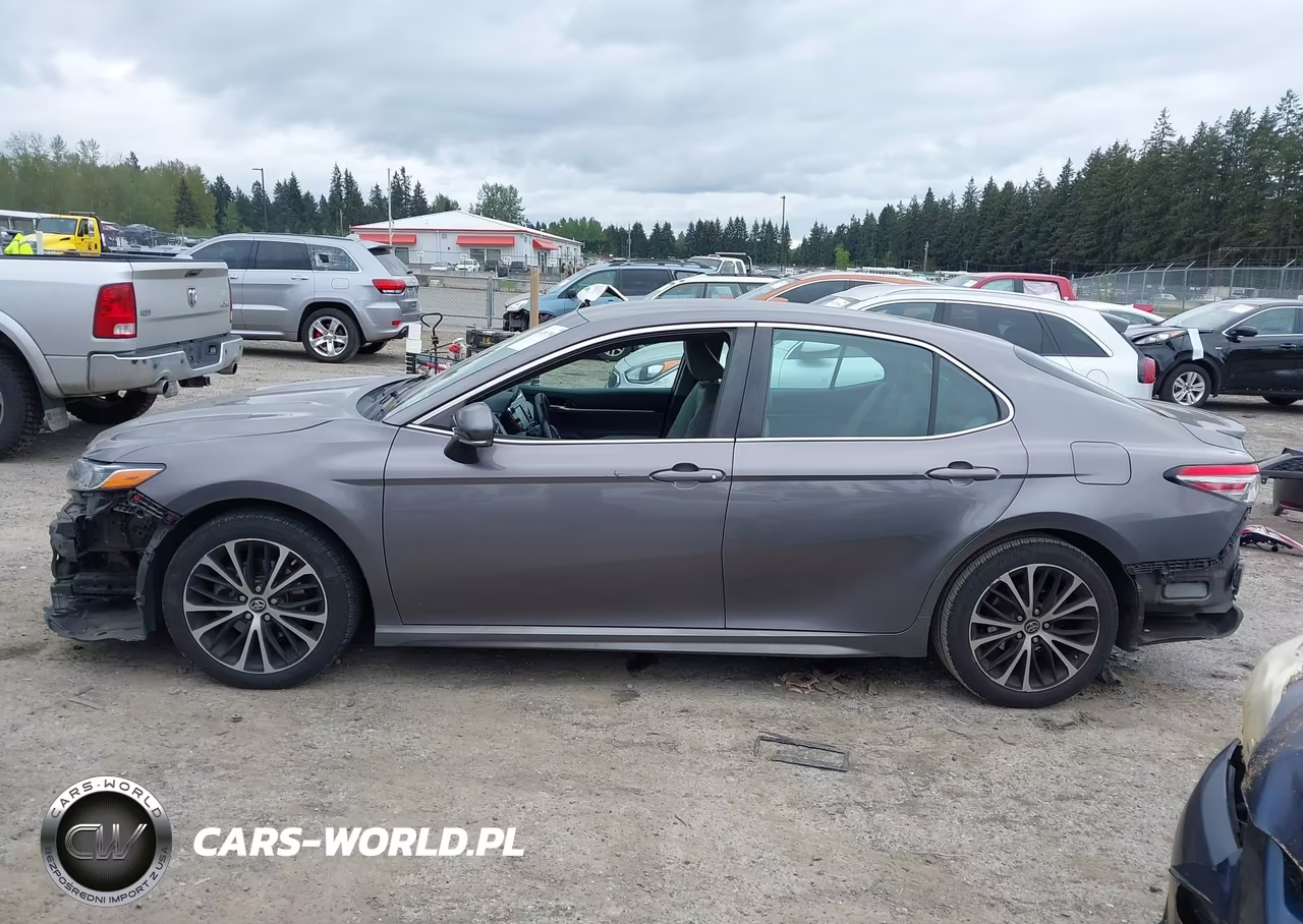 2018 Toyota Camry Se VIN:4T1B11HK1JU509568 - 15