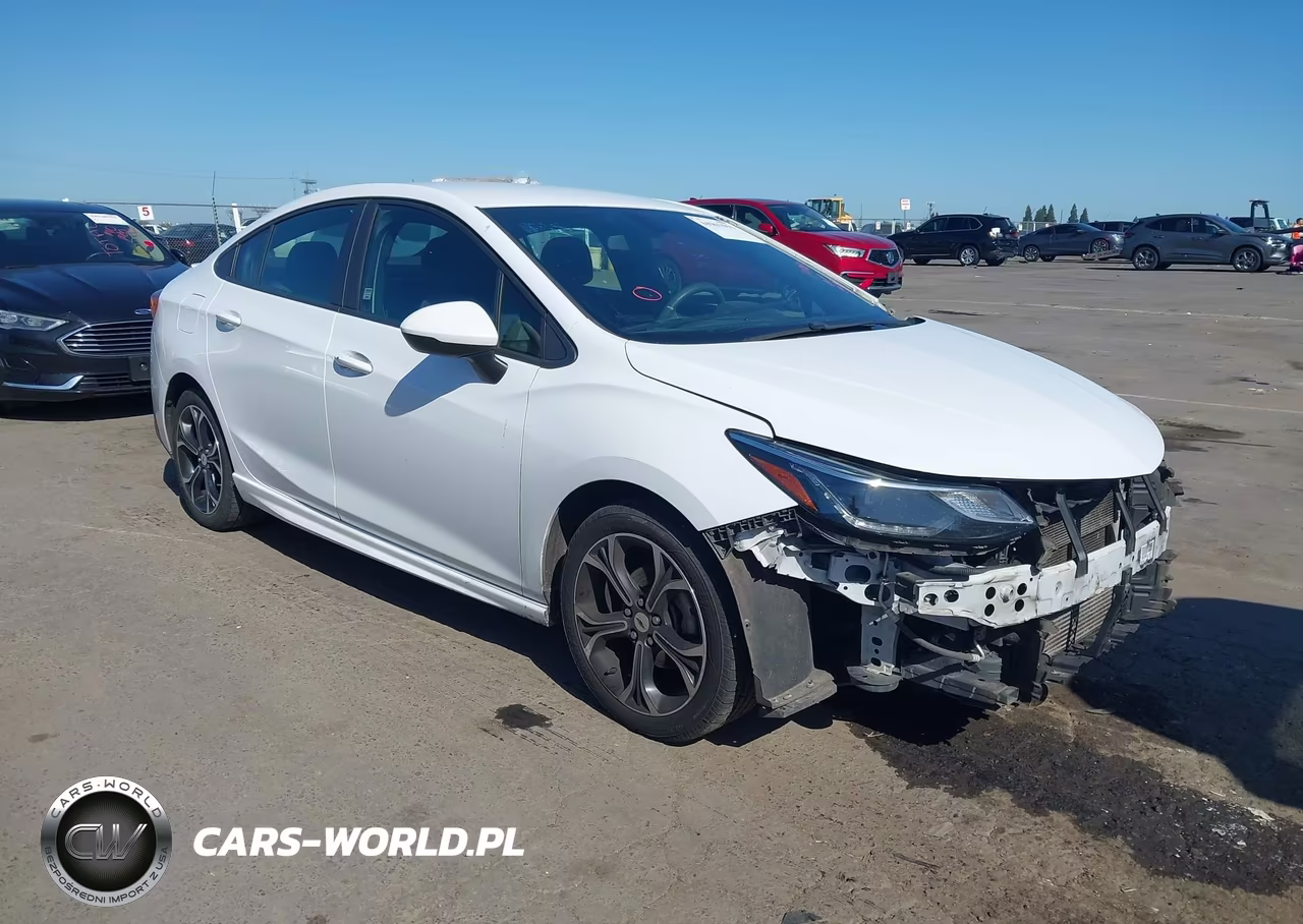 2019 Chevrolet Cruze Lt – zdjęcie 1 z 17