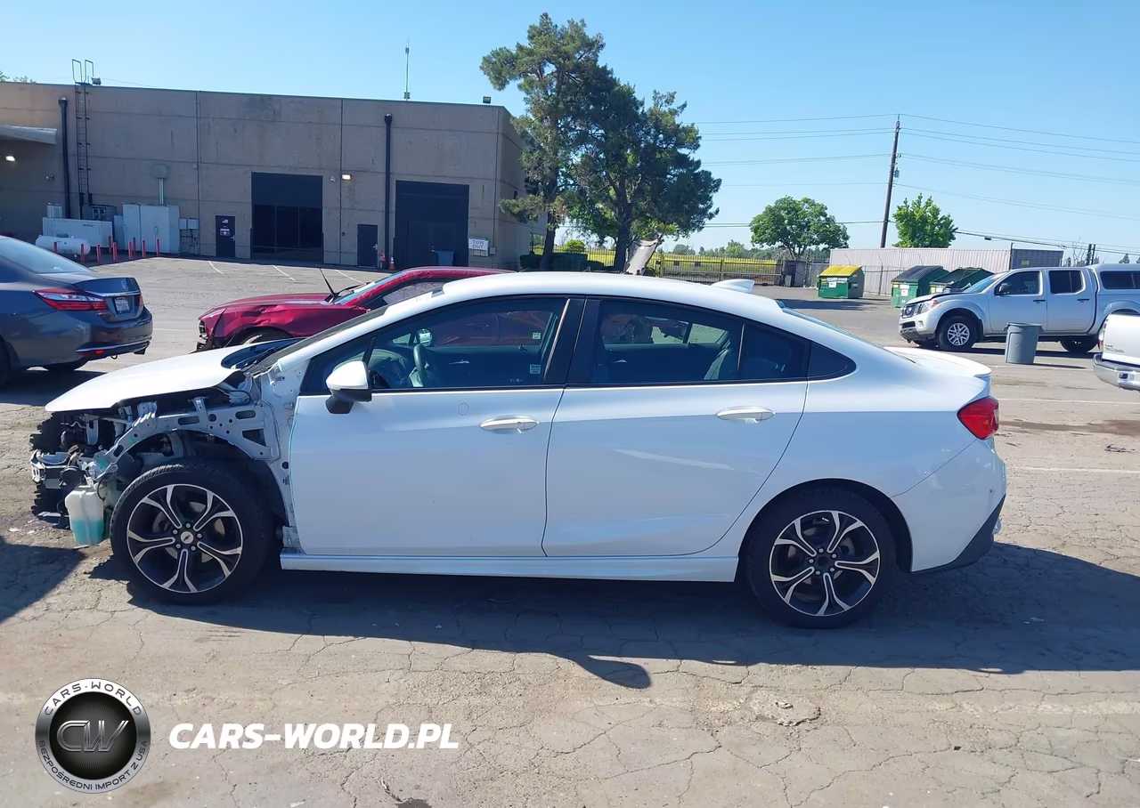 2019 Chevrolet Cruze Lt VIN:1G1BE5SM8K7110644 - 15