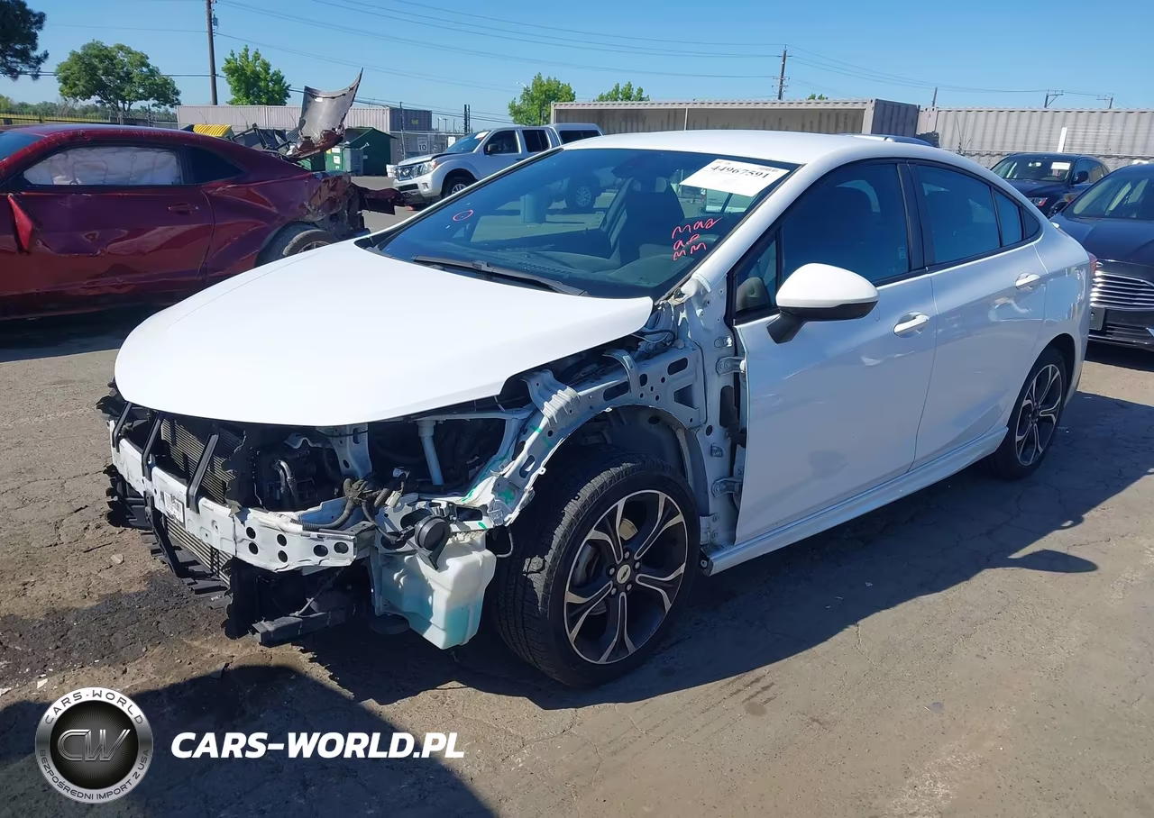 2019 Chevrolet Cruze Lt VIN:1G1BE5SM8K7110644 - 2