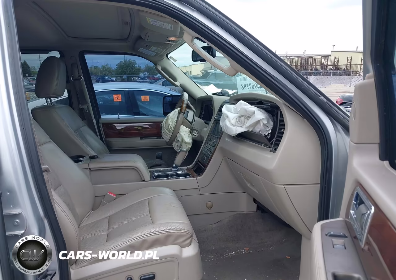 2012 Lincoln Navigator VIN:5LMJJ2J53CEL04799 - 5