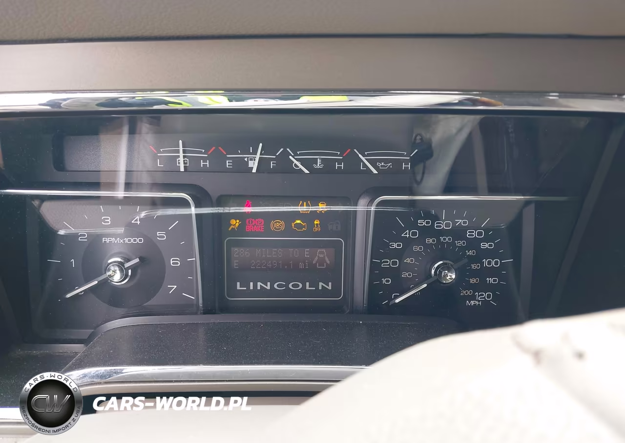 2012 Lincoln Navigator VIN:5LMJJ2J53CEL04799 - 7