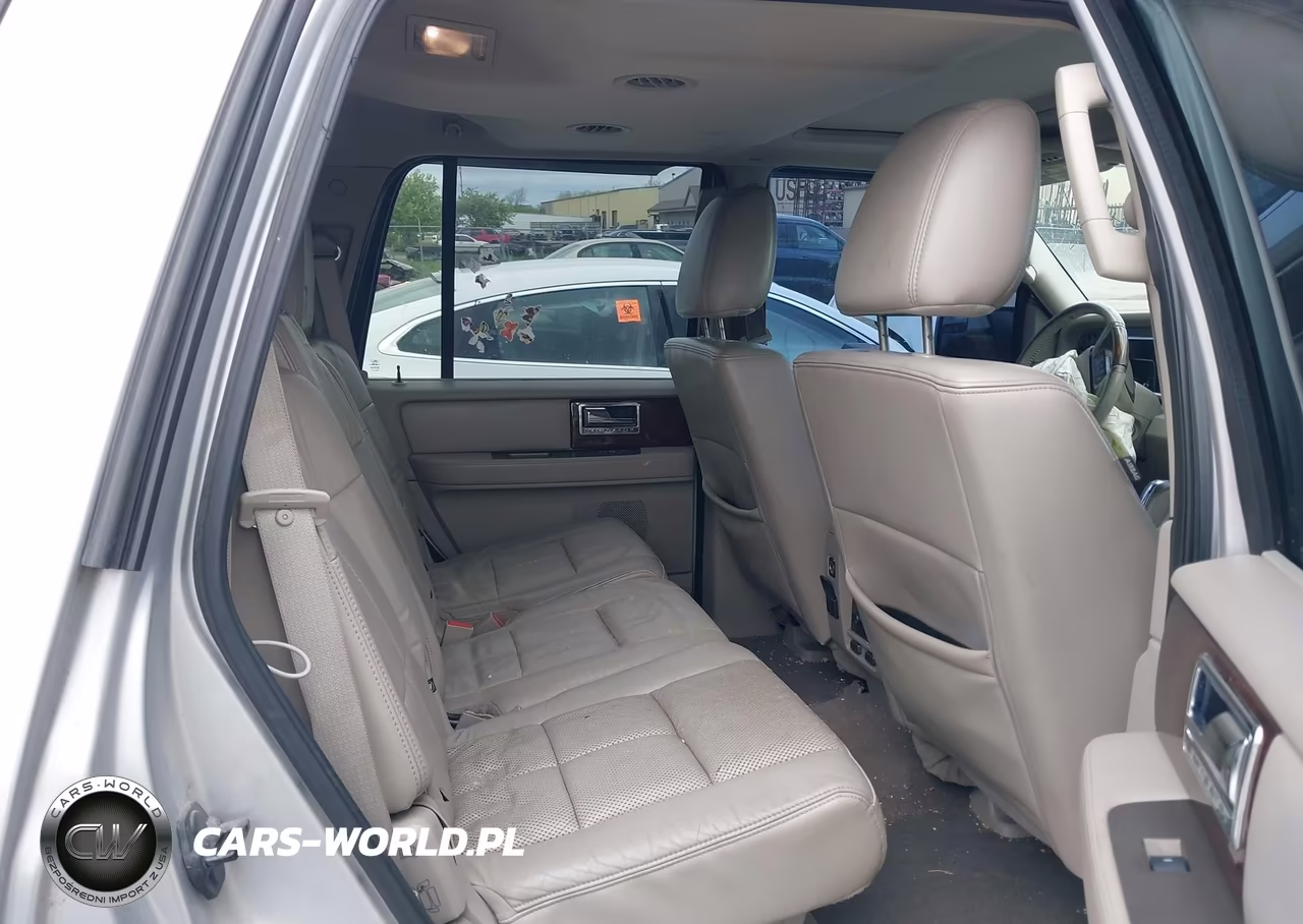 2012 Lincoln Navigator VIN:5LMJJ2J53CEL04799 - 8
