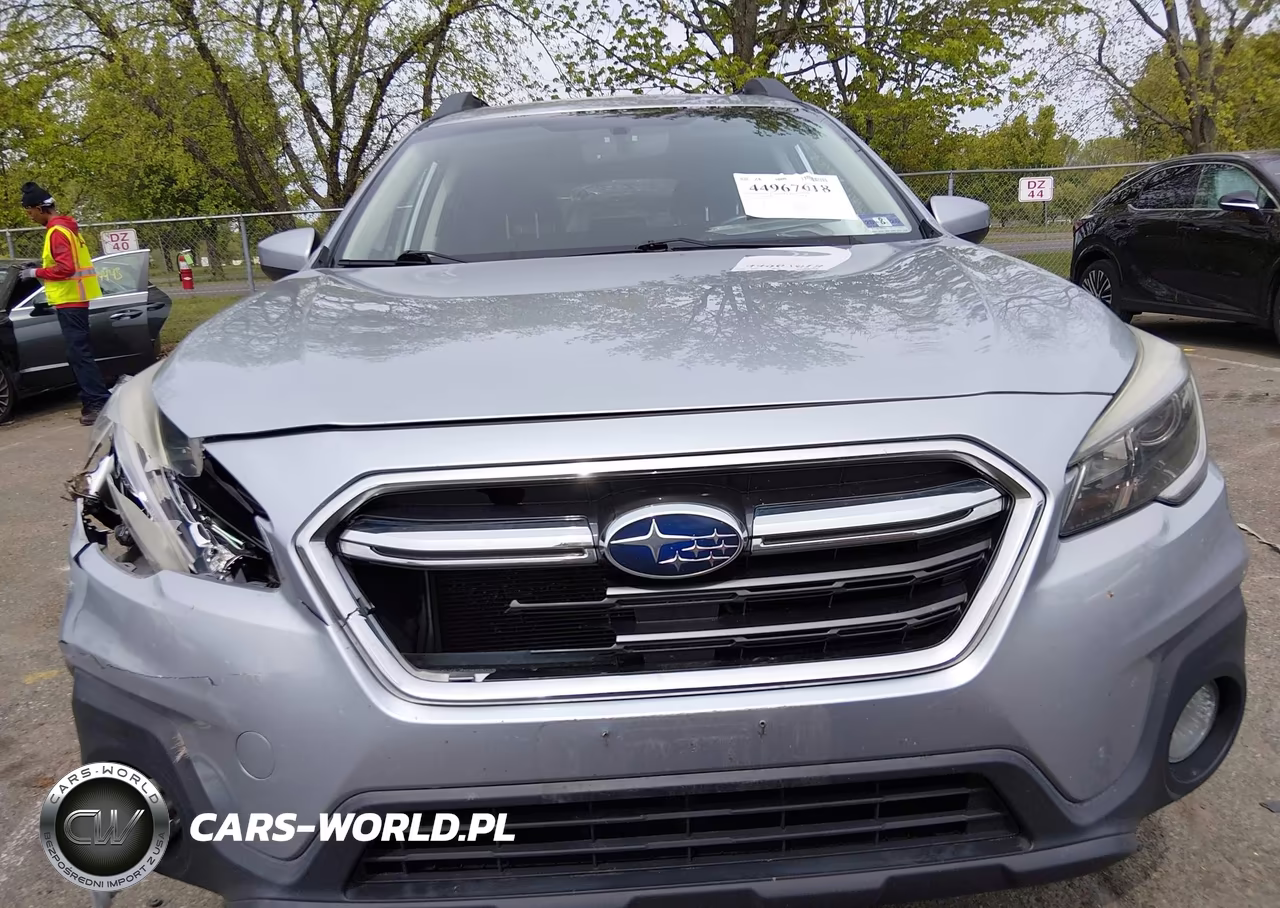 2018 Subaru Outback 2.5I Premium VIN:4S4BSACC1J3268212 - 12