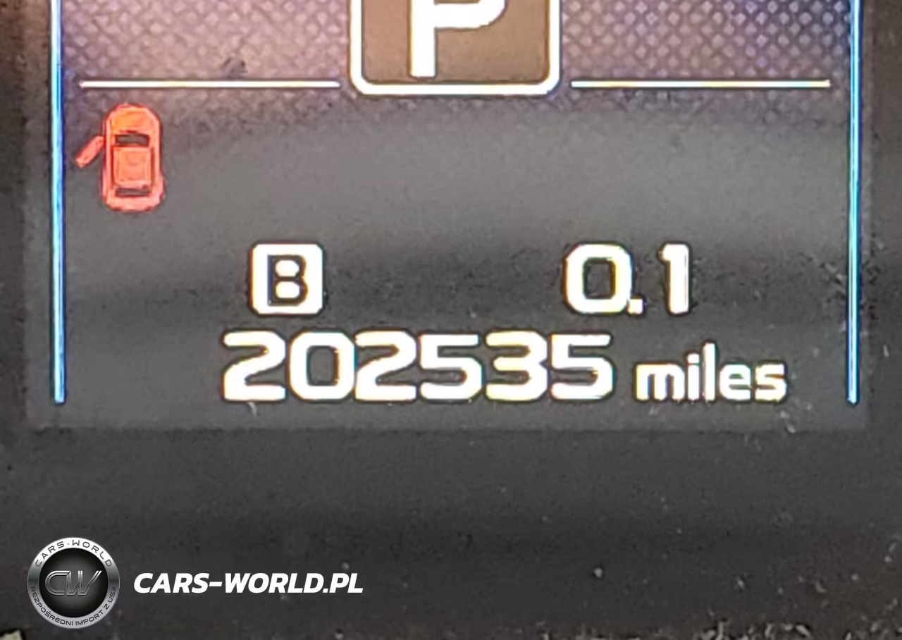 2018 Subaru Outback 2.5I Premium VIN:4S4BSACC1J3268212 - 15