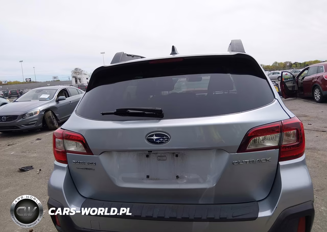 2018 Subaru Outback 2.5I Premium VIN:4S4BSACC1J3268212 - 16
