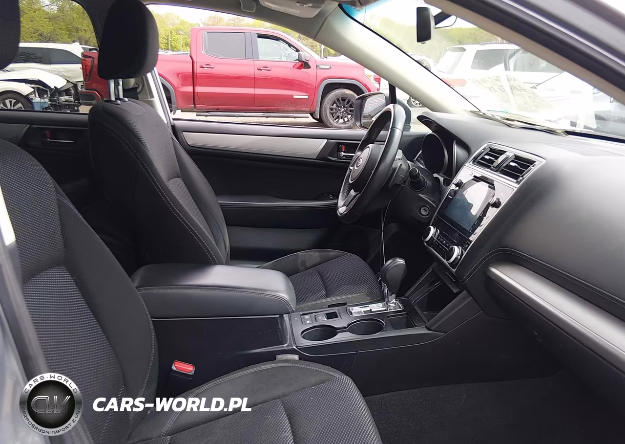 2018 Subaru Outback 2.5I Premium VIN:4S4BSACC1J3268212 - 5