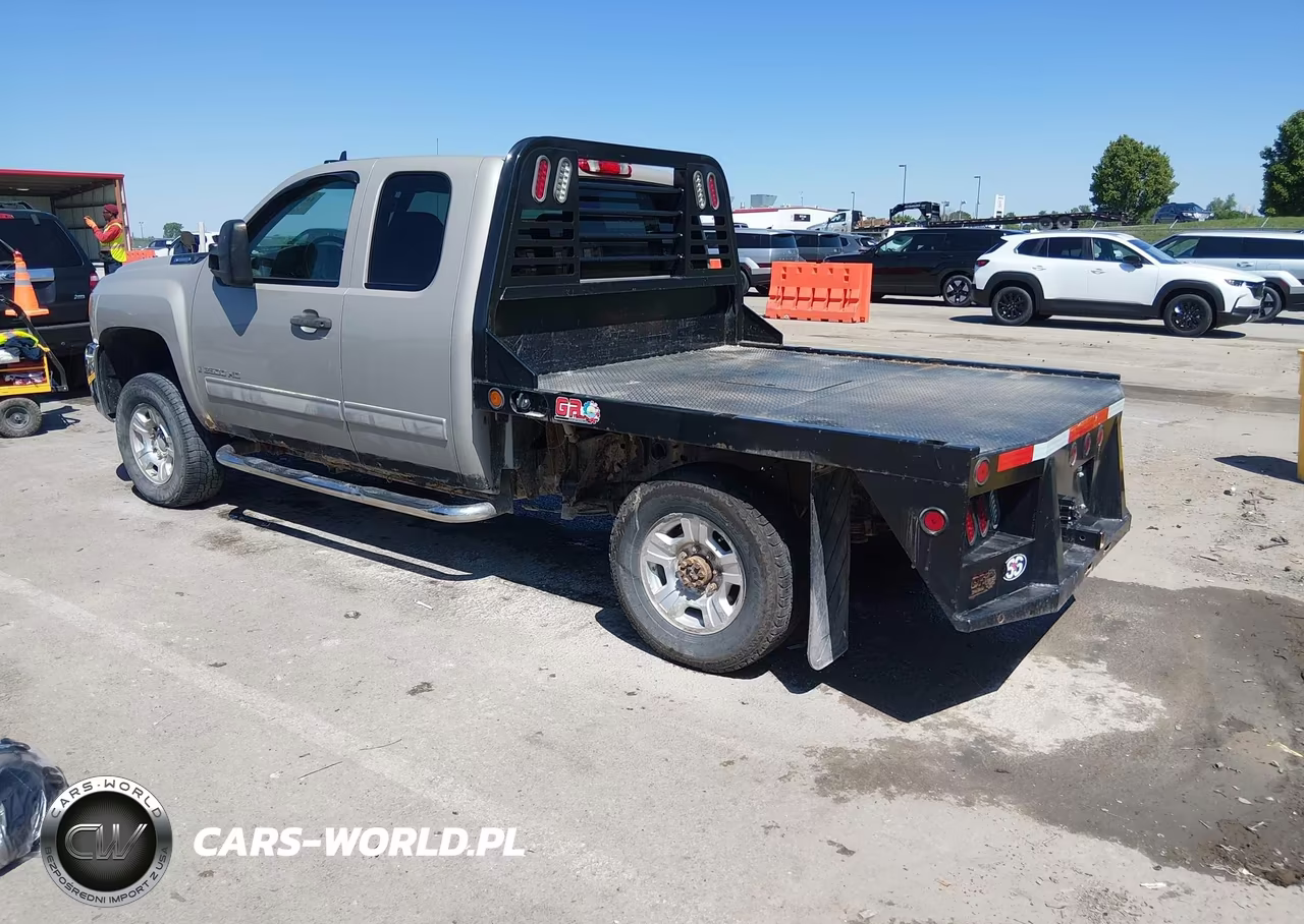 2009 Chevrolet Silverado 2500Hd Lt VIN:1GCHK59K69E155571 - 3