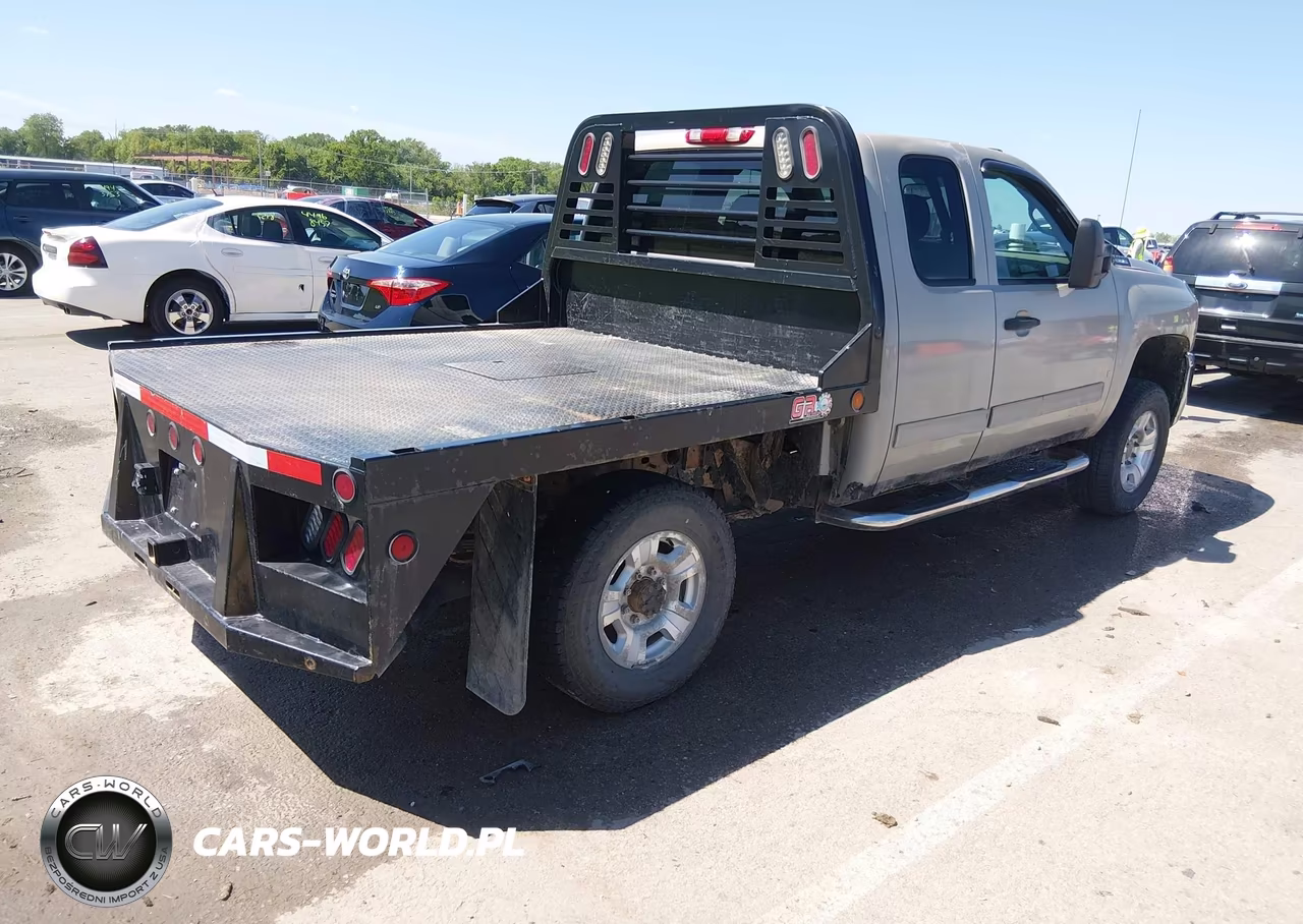 2009 Chevrolet Silverado 2500Hd Lt VIN:1GCHK59K69E155571 - 4
