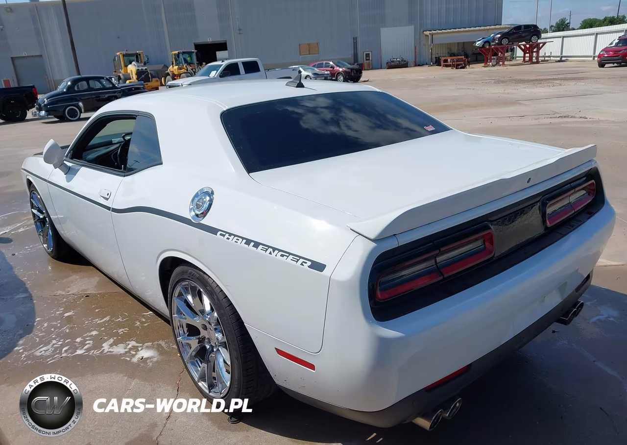 2018 Dodge Challenger Sxt Plus VIN:2C3CDZAG9JH211703 - 3