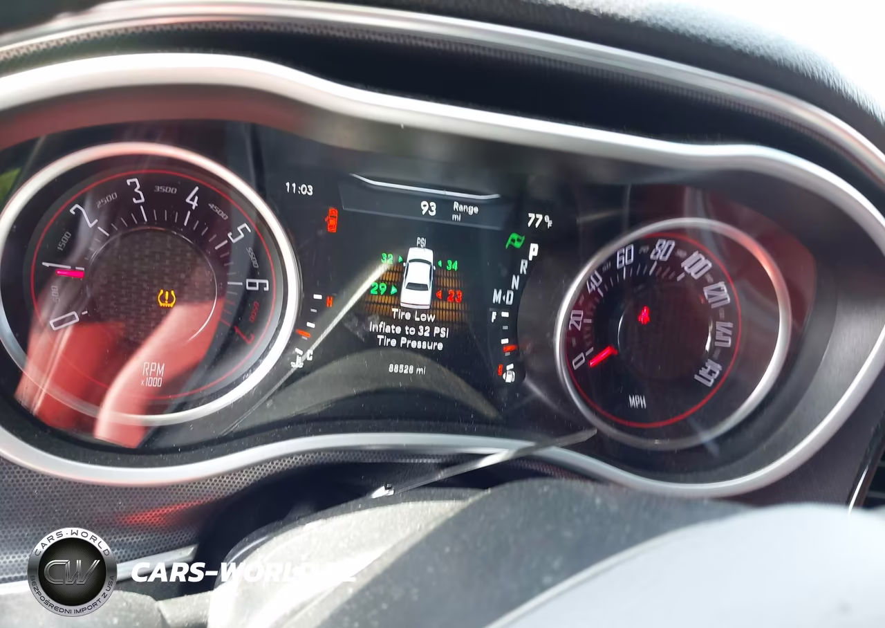 2018 Dodge Challenger Sxt Plus VIN:2C3CDZAG9JH211703 - 7