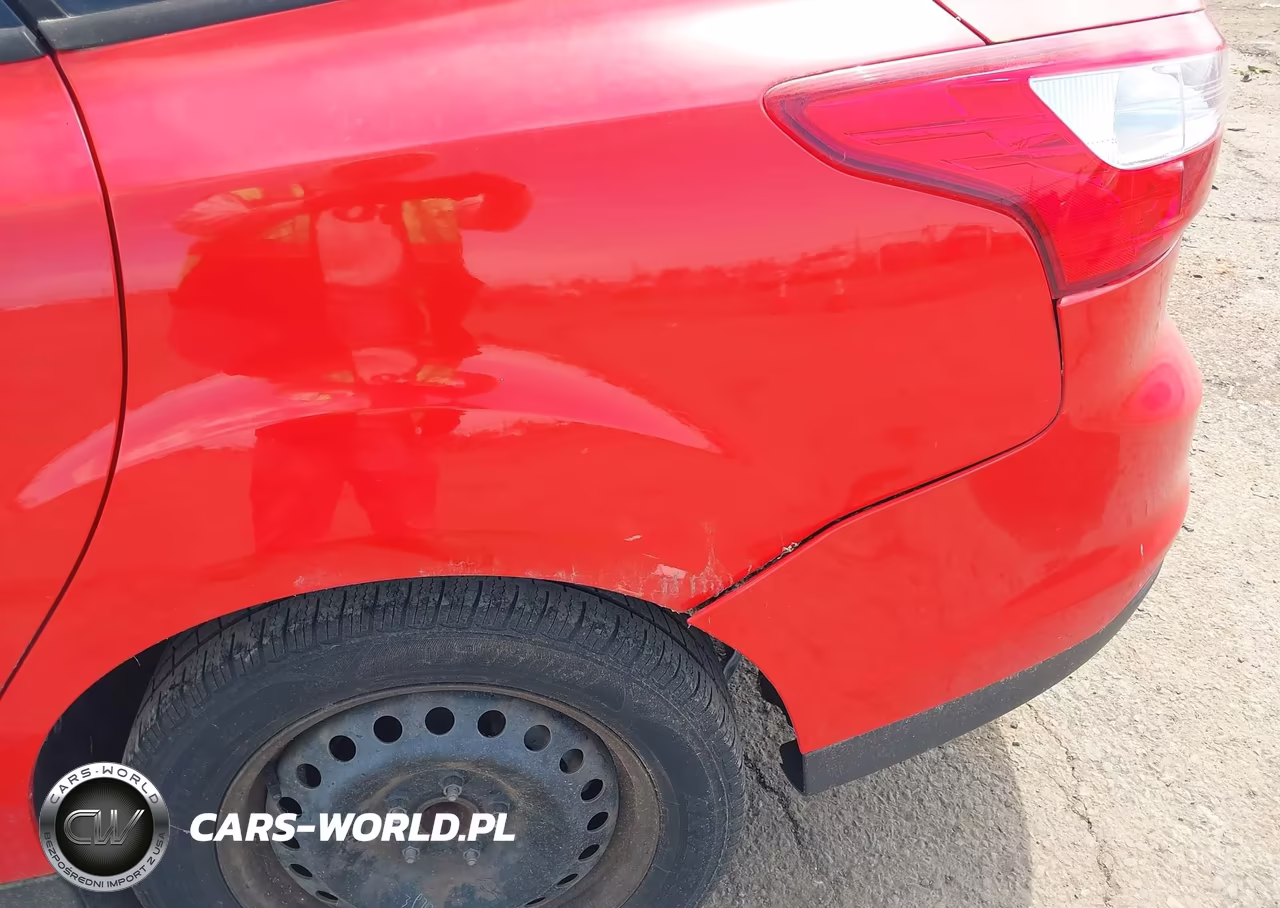 2012 Ford Focus Se VIN:1FAHP3F28CL276525 - 6