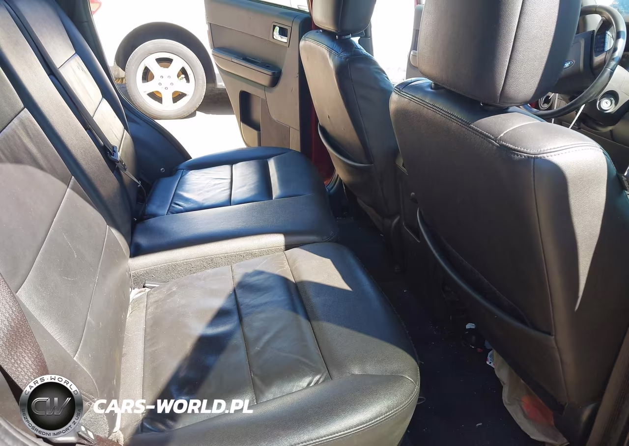 2010 Ford Escape Limited VIN:1FMCU0E71AKB02481 - 8