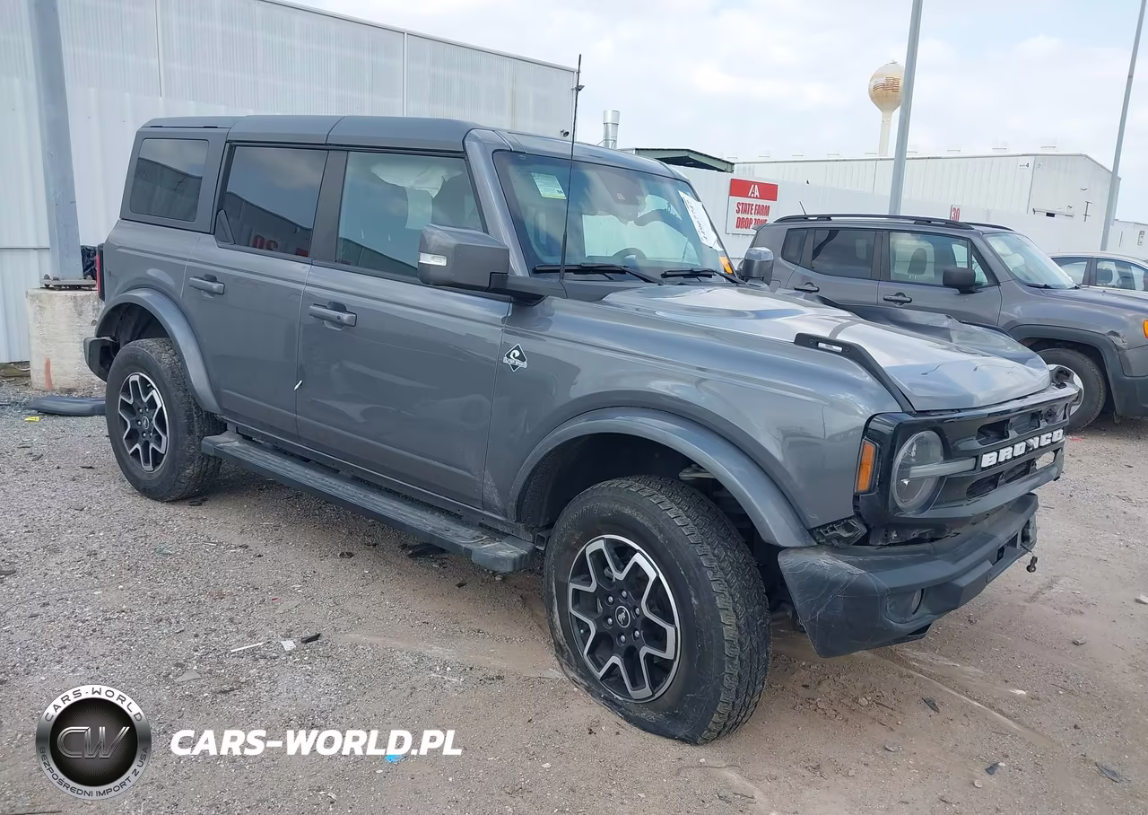 2024 Ford Bronco Outer Banks – zdjęcie 1 z 17