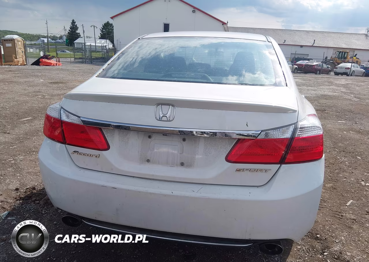 2015 Honda Accord Sport VIN:1HGCR2F51FA021834 - 16