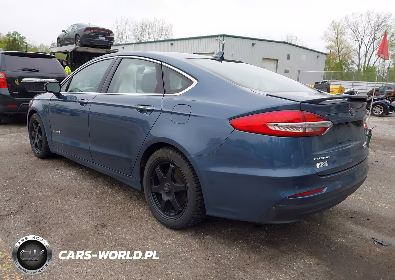 2019 Ford Fusion Hybrid Titanium VIN:3FA6P0RU5KR273178 - 3