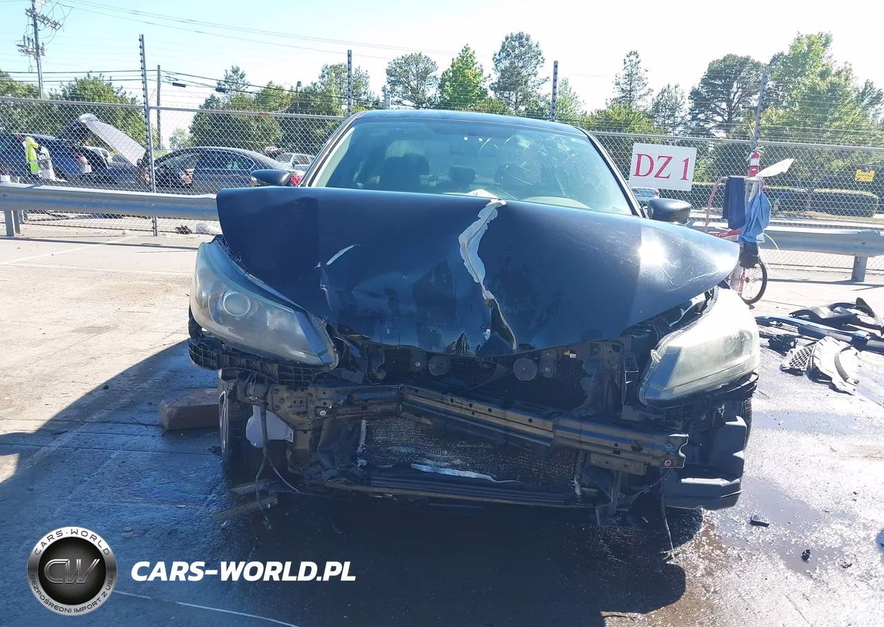 2015 Honda Accord Sport VIN:1HGCR2E52FA249147 - 13