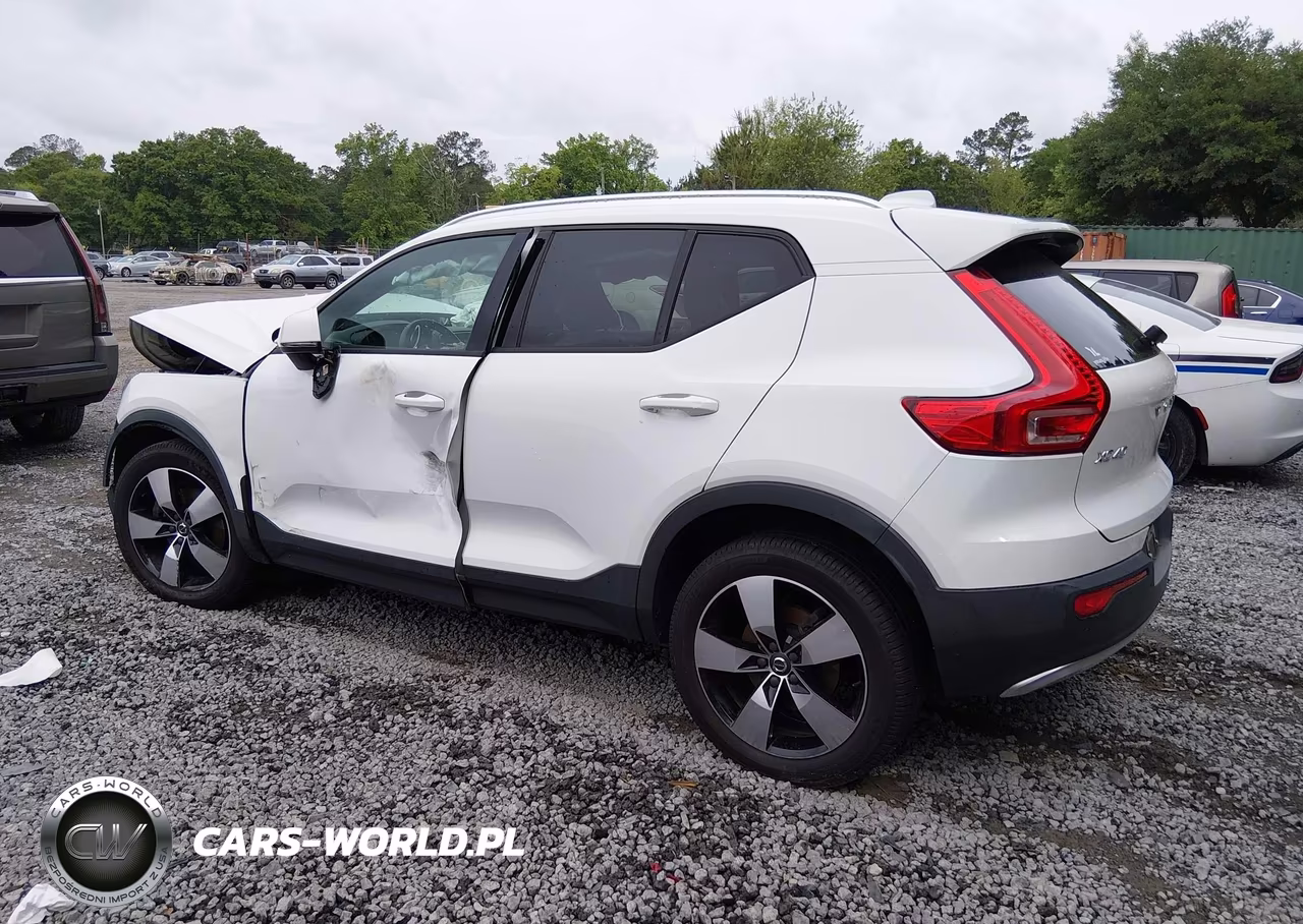 2020 Volvo Xc40 T4 Momentum VIN:YV4AC2HK2L2248334 - 3