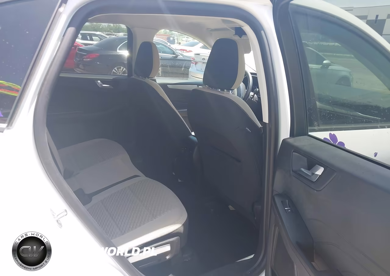 2021 Ford Escape Se Hybrid VIN:1FMCU0BZ4MUA26818 - 8
