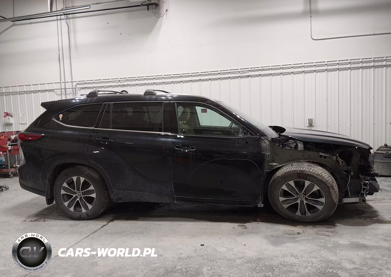 2021 Toyota Highlander Xle VIN:5TDHZRBHXMS102473 - 14
