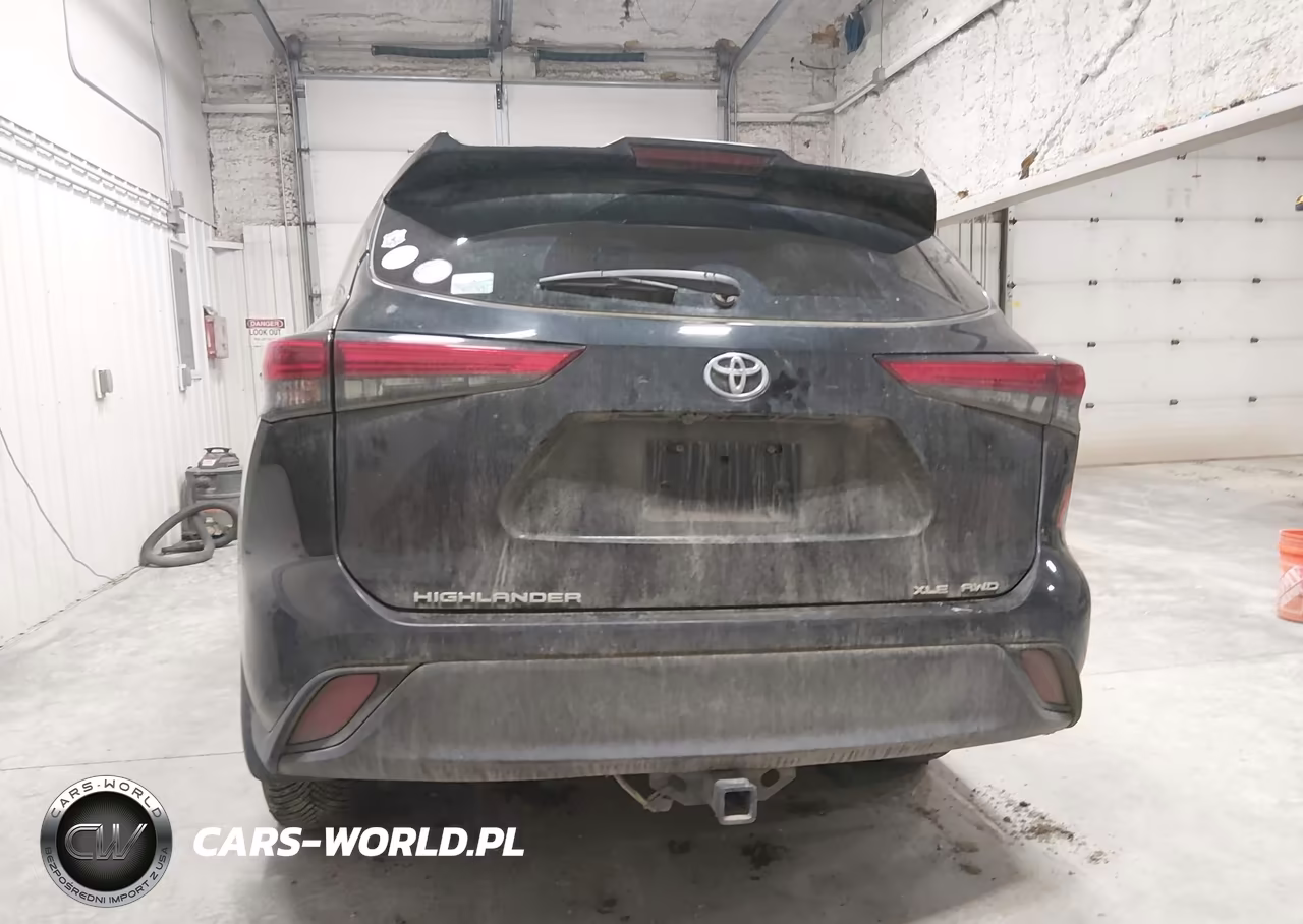 2021 Toyota Highlander Xle VIN:5TDHZRBHXMS102473 - 17