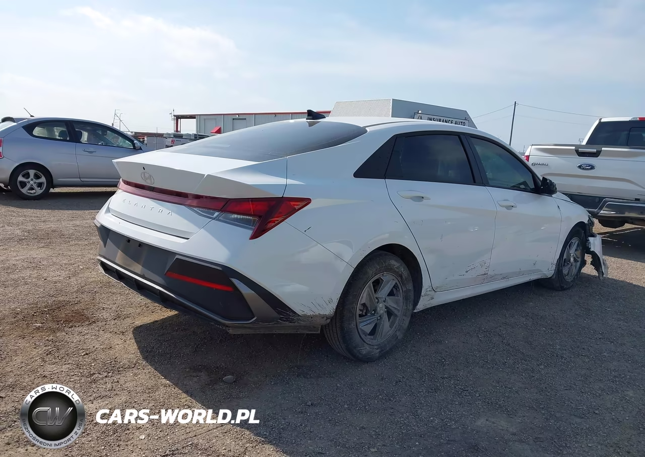 2025 Hyundai Elantra Se VIN:KMHLL4DG9SU015154 - 4